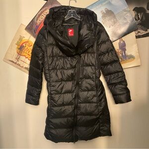 NIKE WOMENS ASYMMETRICAL DOWN PUFFER JACKET M